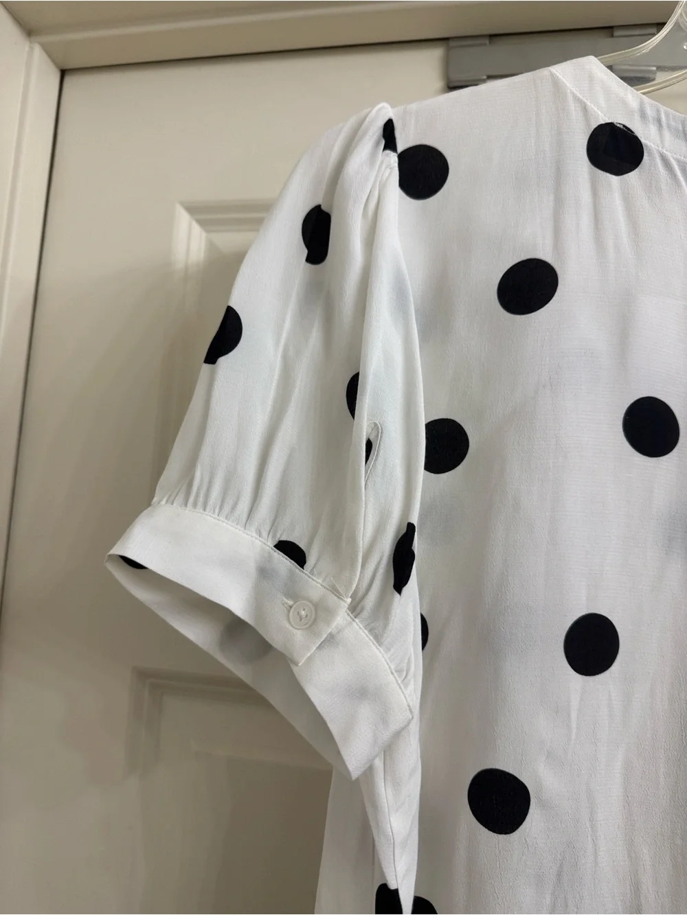 NWT LOFT White with Black Polka Dots  Button Back Blouse size Medium